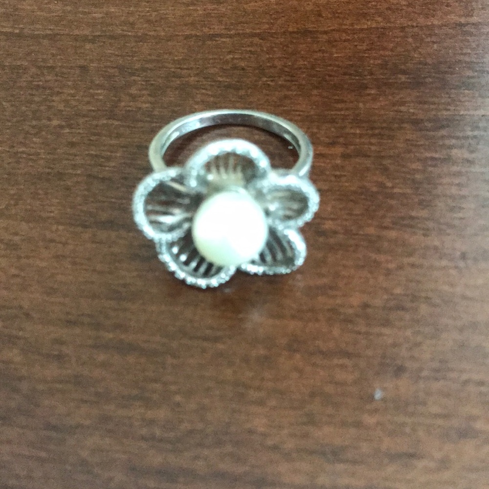 Sterling silver flower, diamond and pearl …